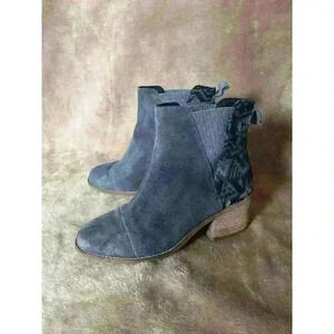 Toms Esme Bootie Forged Iron Suede/Metallic Jacquard Women's Size 6.5‎